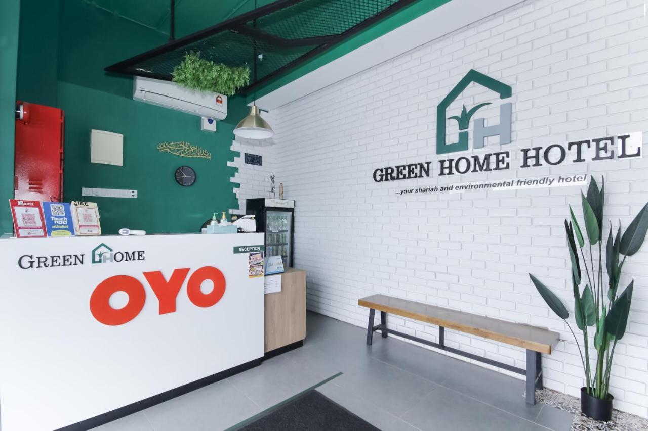 Oyo 90399 Green Home Hotel Syariah Sepang Exterior photo